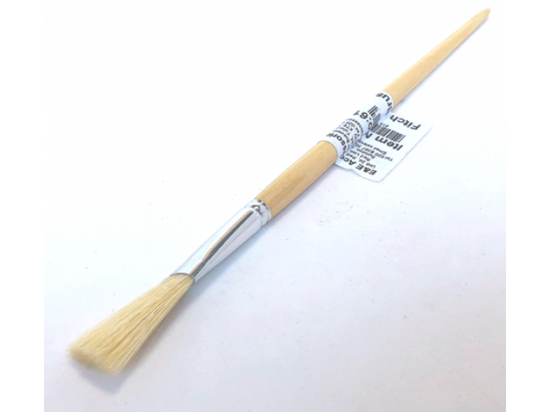 No.8 Flat Fitch Brush