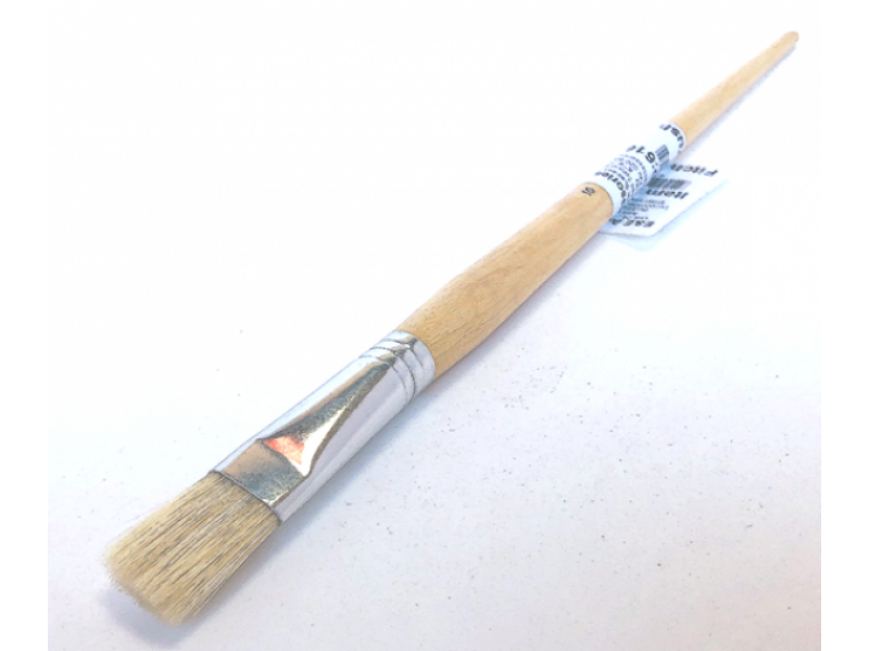 No.10 Flat Fitch Brush